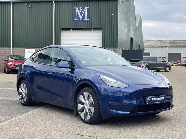 Tesla Model Y Long Range AWD 75 kWh 2022 Elektrisch 5