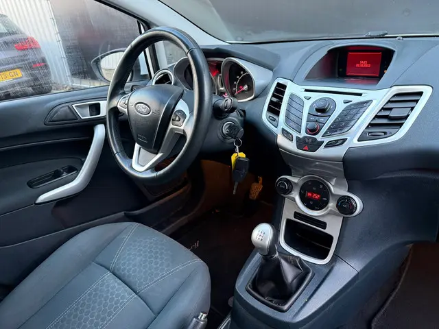 Ford Fiesta 1.25 Titanium 2013 Benzine 20