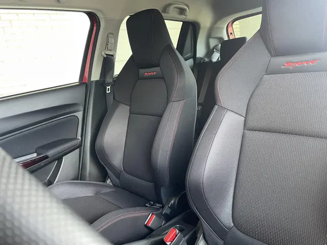 Suzuki Swift 1.4 Sport 2019 Benzine 33