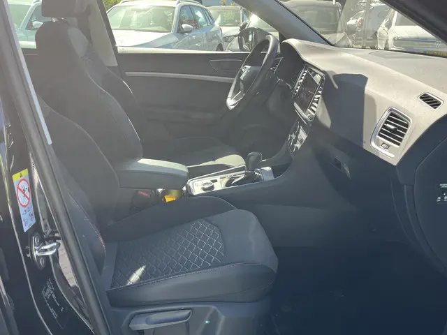 SEAT Ateca 1.5 TSi DSG FR Business Intense 2022 Benzine 10