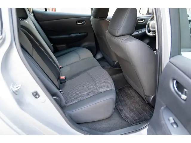 Nissan Leaf Visia 24 kWh 2015 Elektrisch 18