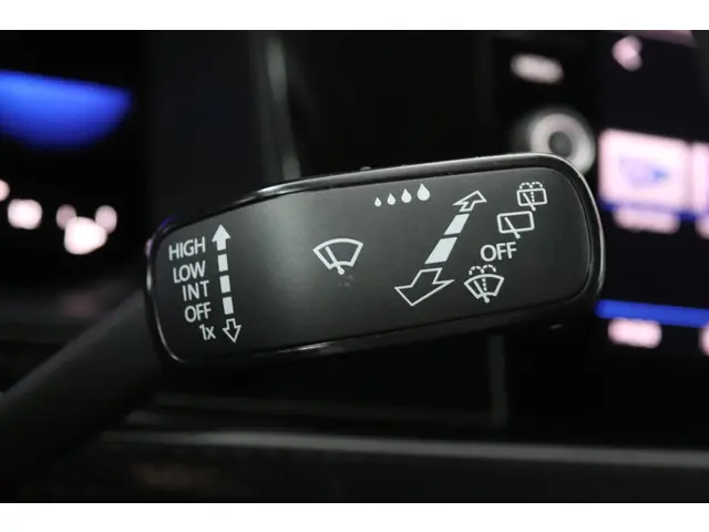 Volkswagen Taigo 1.0 TSI 110pk DSG Life 2022 Benzine 26