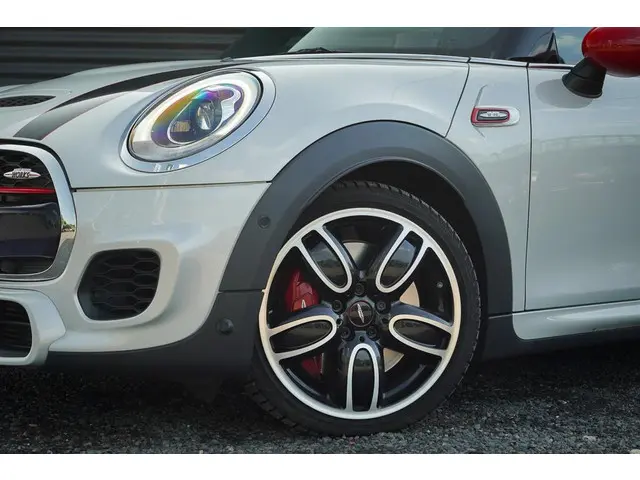 MINI Cooper Mini 2.0 John Works 2015 Benzine 54