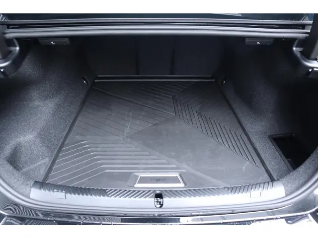 BMW i5 eDrive40 2025 Elektrisch 12