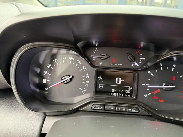 Citroën C3 Aircross 1.5 BlueHDi 100 PK Shine 2018 Diesel 9