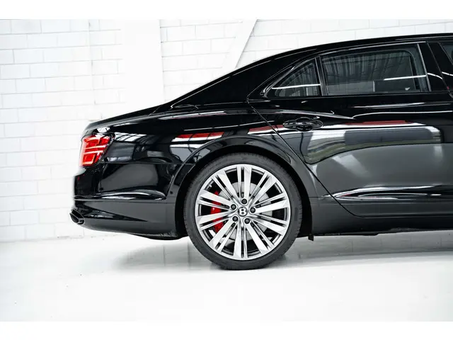 Bentley Flying Spur W12 Speed 2023 Benzine 13