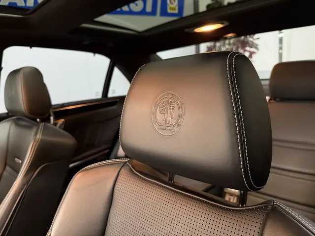 Mercedes-Benz E-Klasse AMG 63 S 4MATIC 2013 Benzine 21