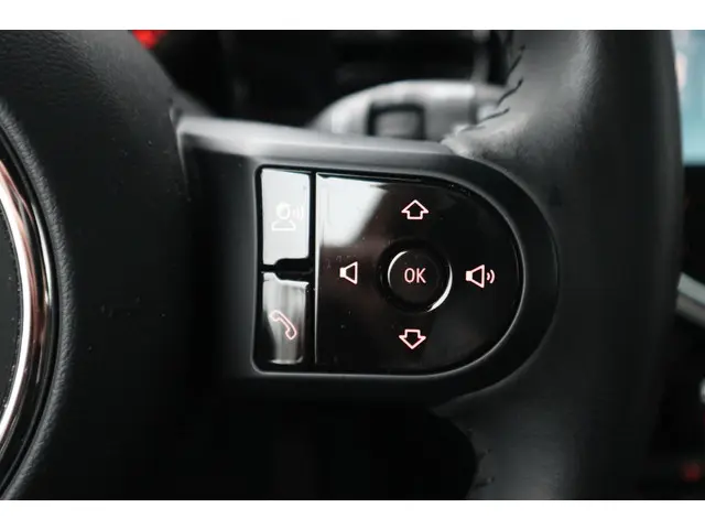 MINI 3-Deurs Cooper 2024 Benzine 12