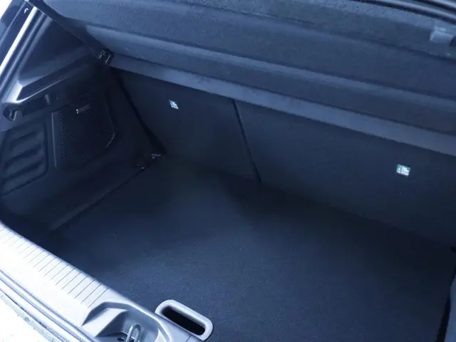 Mitsubishi Colt 1.0T MT Instyle 2025 Benzine 26