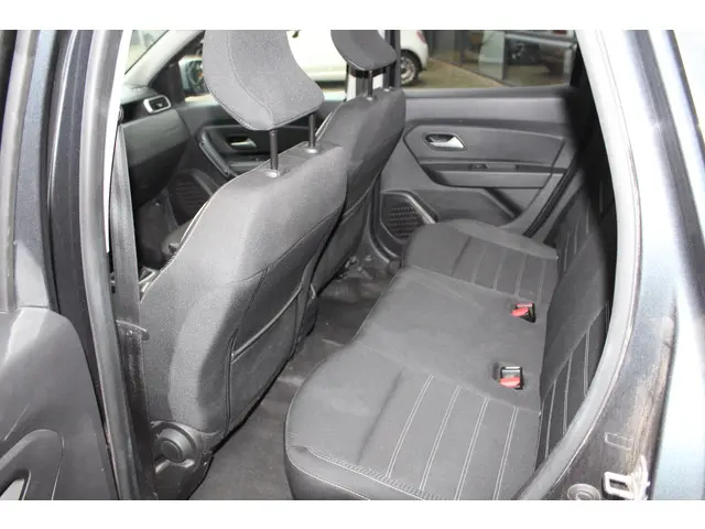 Dacia Duster 1.3 TCe 130 Journey 2023 Benzine 10