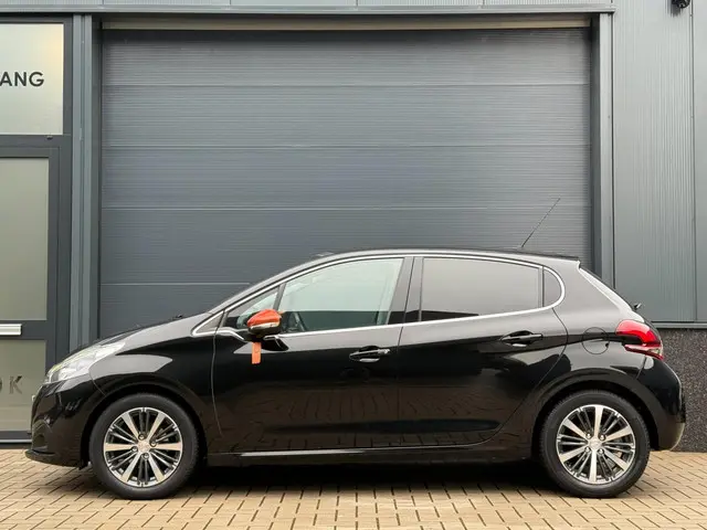 Peugeot 208 1.2 PureTech Roland Garros 2016 Benzine 3