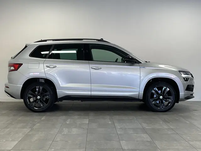 Škoda Karoq 1.5 TSI ACT Sportline Business 2020 Benzine 20