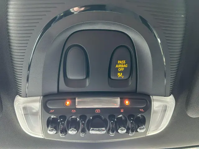 MINI Cooper 1.5 Chili Business 2015 Benzine 15