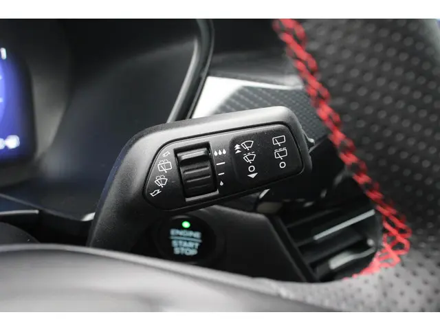 Ford Kuga 2.5 PHEV ST-Line X 2024 Hybride Benzine 26