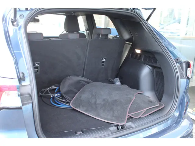 Ford Kuga 2.5 PHEV ST-Line 2024 Hybride Benzine 6