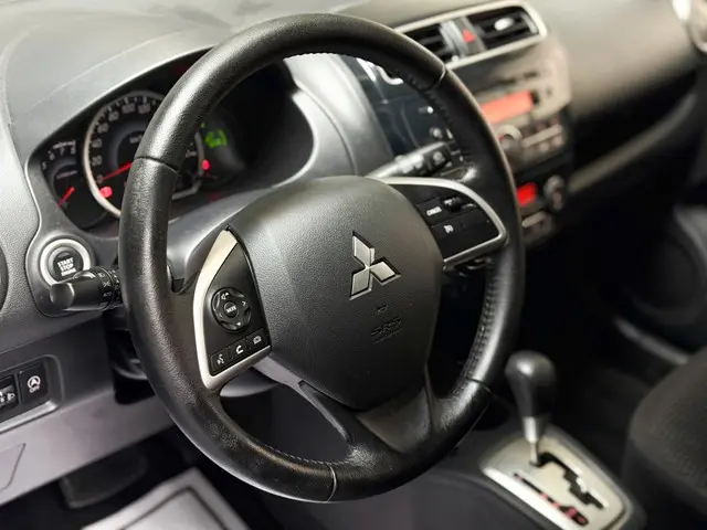 Mitsubishi Space Star 1.2 Intense 2015 Benzine 12