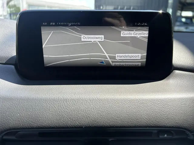 Mazda CX-5 2.5 4WD SkyActiv-G 194 Luxury 2019 Benzine 17