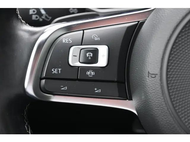 Volkswagen T-Roc 1.5 TSI Sport Business R 2020 Benzine 17