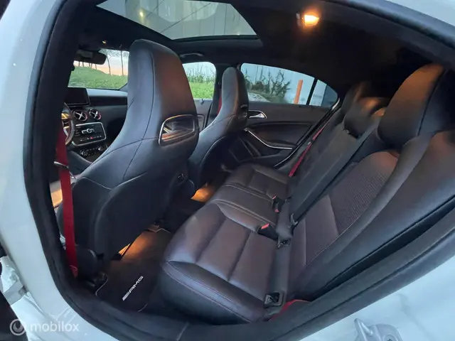 Mercedes-Benz A-Klasse 45 AMG 4MATIC 2014 Benzine 11