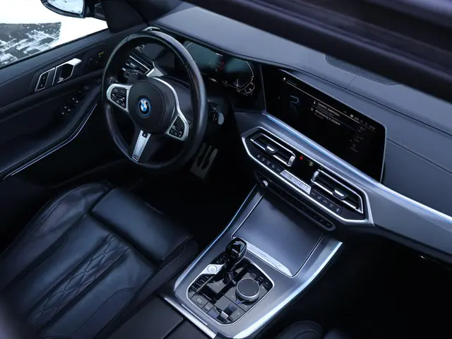 BMW X5 xDrive45e High Executive 2022 Hybride Benzine 23