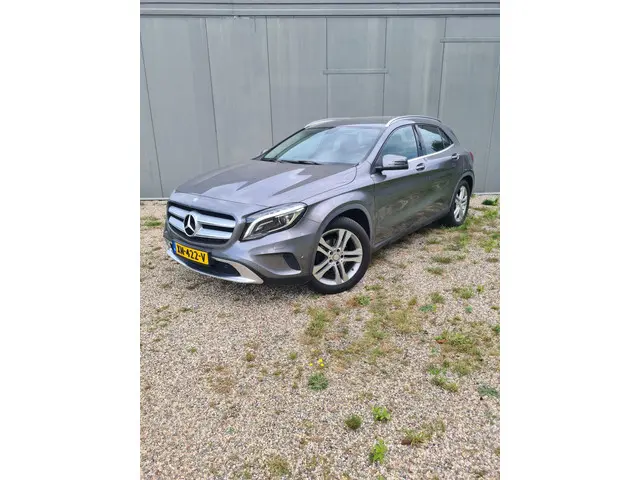 Mercedes-Benz GLA 180 Prestige 2015 Benzine 7