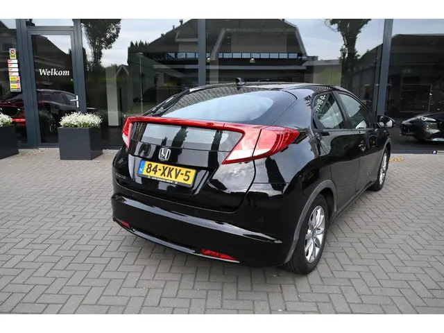 Honda Civic 1.8 GT 2012 Benzine 3