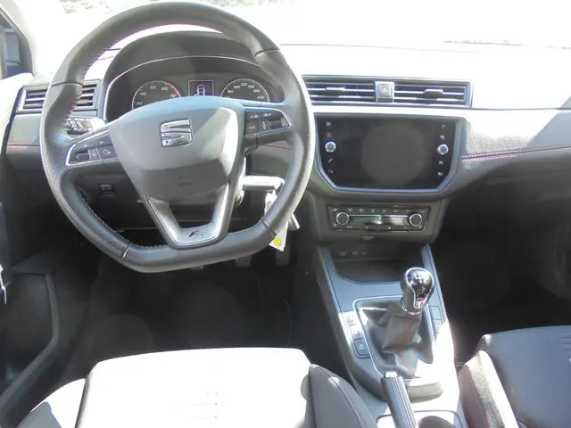 SEAT Ibiza 1.0 TSI FR Business Intense 2019 Benzine 4