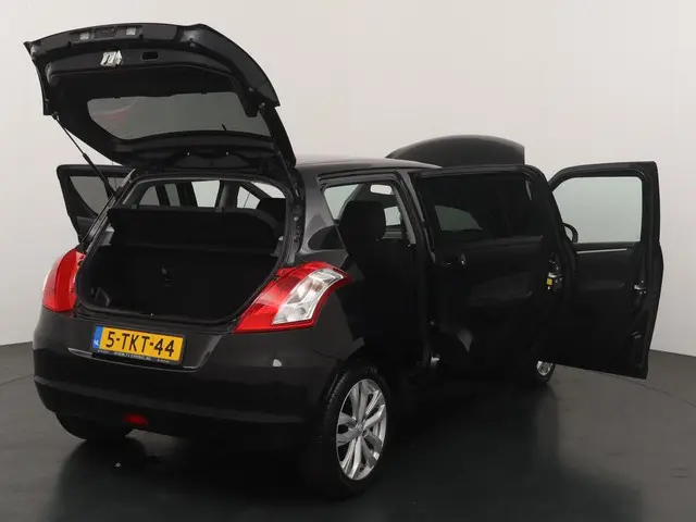Suzuki Swift 1.2 Exclusive Automaat 2014 Benzine 22