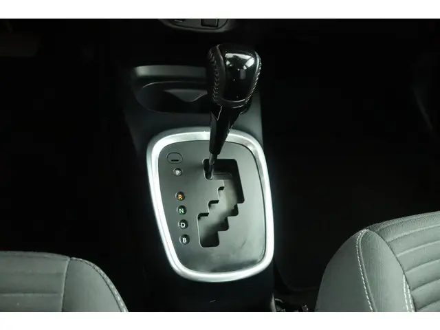 Toyota Yaris 1.5 Hybrid Energy 2018 Hybride Benzine 27