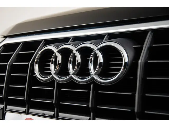 Audi Q3 45 TFSI e S edition 2022 Hybride Benzine 26