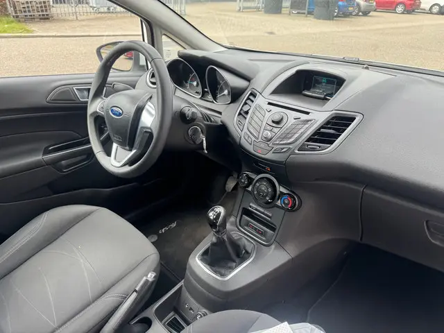 Ford Fiesta 1.0 Style Airco, Nieuwe APK 2013 Benzine 15