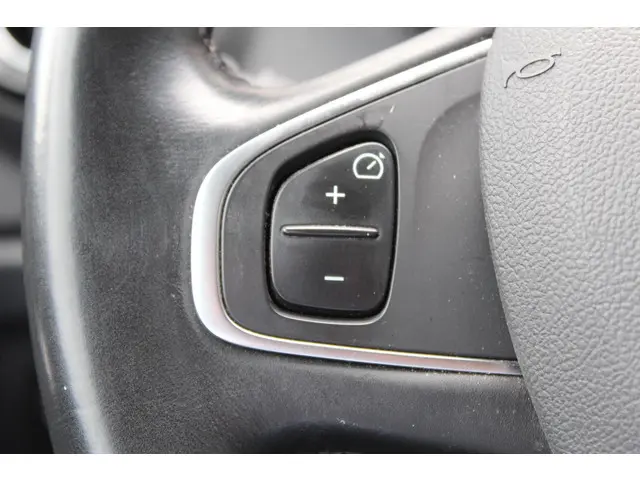 Renault Captur 1.3 EDC Intens 150 AUTOMAAT 2019 Benzine 38