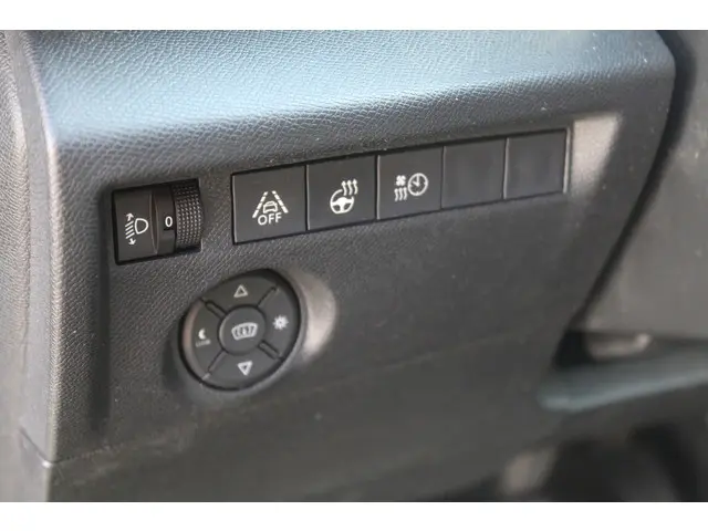 Citroën ë-C4 Shine 50 kWh//Navi//Leder//Camera!! 2021 Elektrisch 9