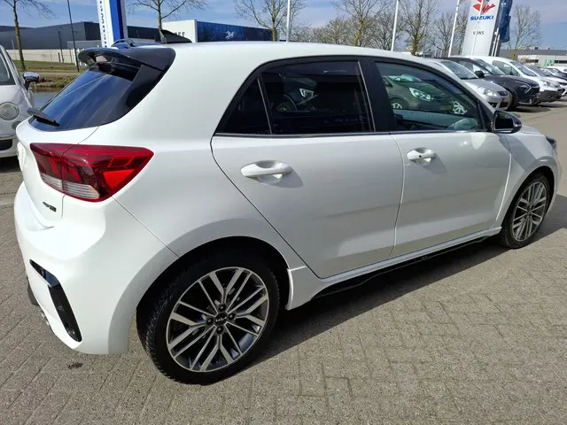 Kia Rio 1.0 T-GDi MHEV GT-Line 2023 Hybride Benzine 6