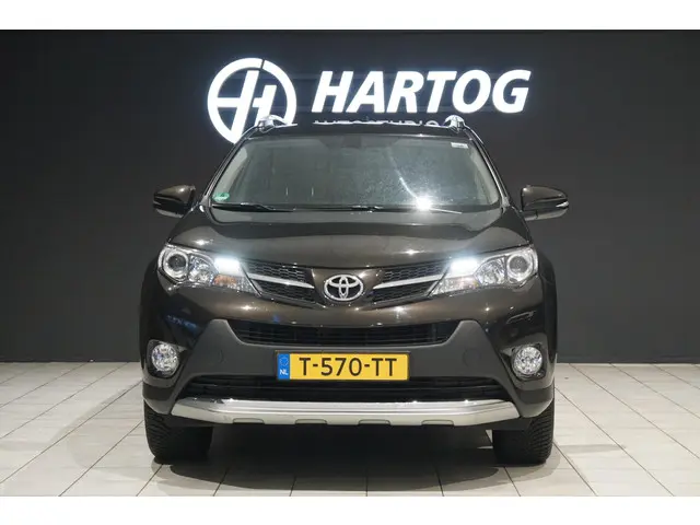 Toyota RAV4 2.2D Style 4WD 2015 Diesel 5
