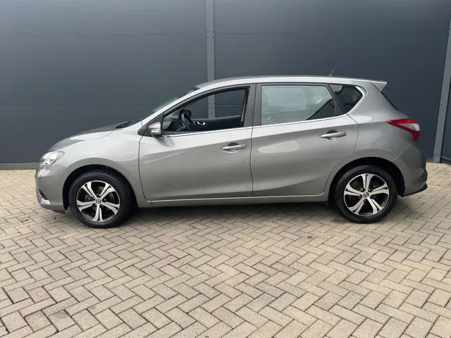 Nissan Pulsar 1.2 DIG-T Automaat / Camera / Pdc 2017 Benzine 9