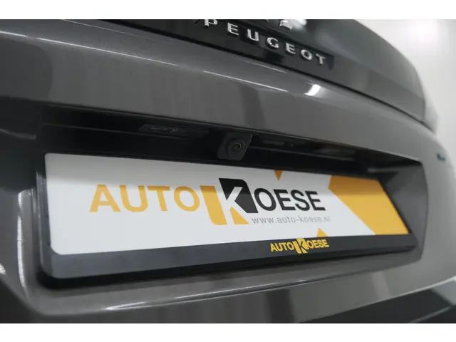Peugeot 3008 HYbrid4 300 GT 2023 Hybride Benzine 5