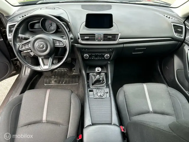Mazda 3 2.0 SkyActiv-G 120 GT-M 2017 Benzine 8
