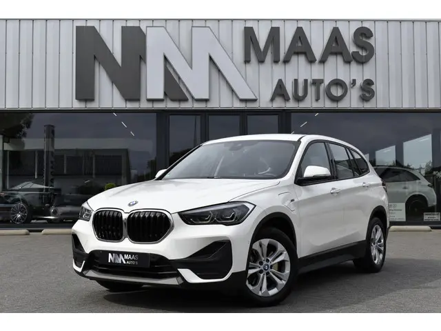 BMW X1 xDrive25e 2022 Hybride Benzine