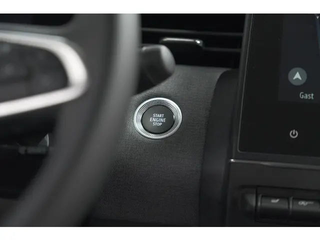 Renault Clio TCe 90 GPF Evolution 2024 Benzine 37
