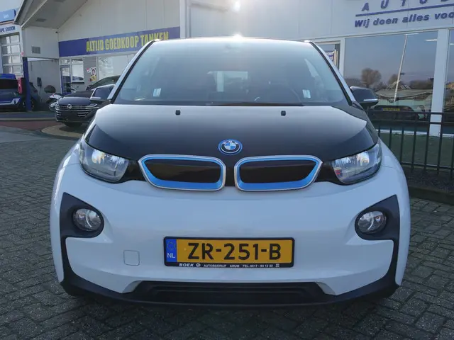 BMW i3 Basis Advance 22 kWh 2015 Elektrisch 9