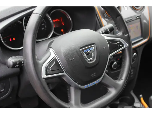 Dacia Sandero Stepway 0.9 TCe Automaat, SL 2018 Benzine 17