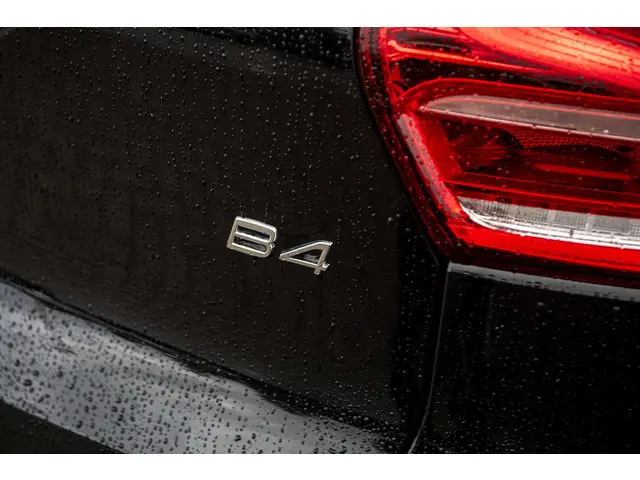 Volvo XC40 2.0 B4 Plus Dark 2024 Benzine 34