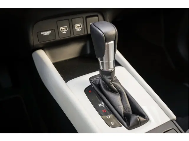 Honda Jazz 1.5i e:HEV EXECUTIVE 2022 Hybride Benzine 5