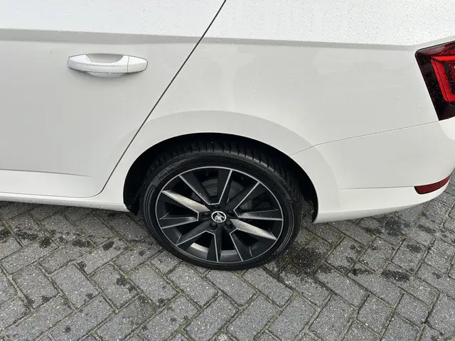 Škoda Fabia Combi 1.0 Clever 2019 Benzine 8