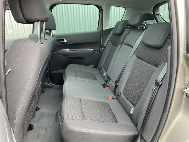 Peugeot 3008 1.6 THP Style 2015 Benzine 7