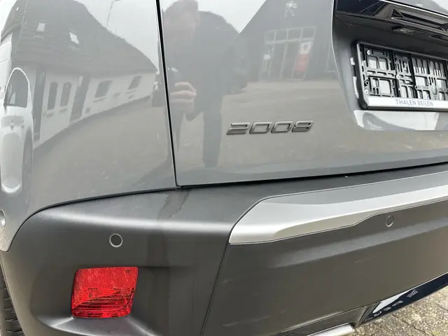 Peugeot 2008 1.2 Hybrid 145 PK GT 2025 Hybride Benzine 50