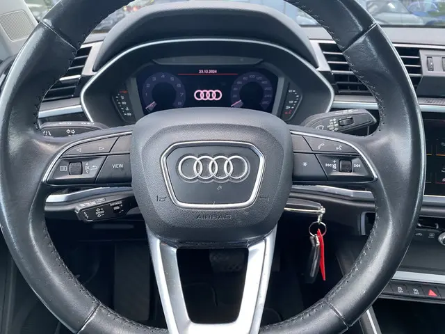 Audi Q3 35 TFSI Pro Line business 2019 Benzine 19
