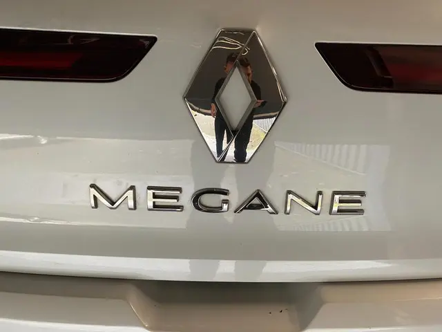 Renault Mégane 1.2 TCe Bose NAVI HUD 132 PK 2016 Benzine 8
