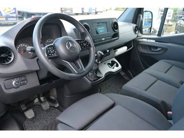 Mercedes-Benz Sprinter 317 CDI L3H2 RWD 2023 Diesel 4